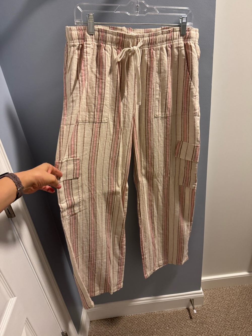 Women’s Roxy Linen Beige Striped Cargo Drawstring Pants - Picture 2 of 4